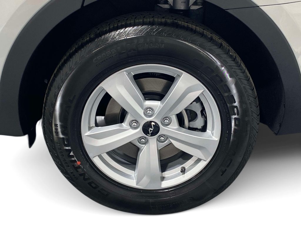 2026 Kia Sorento LX - IVORY SILVER exterior view 7
