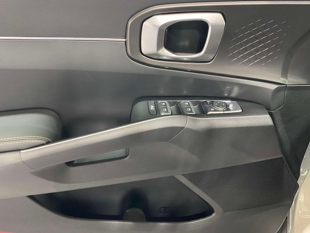 2026 Kia Sorento LX - IVORY SILVER exterior view 17