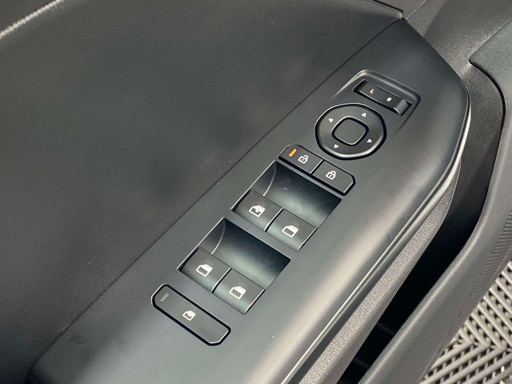 2026 Kia K4 LXS - Snow White Pearl exterior view 18