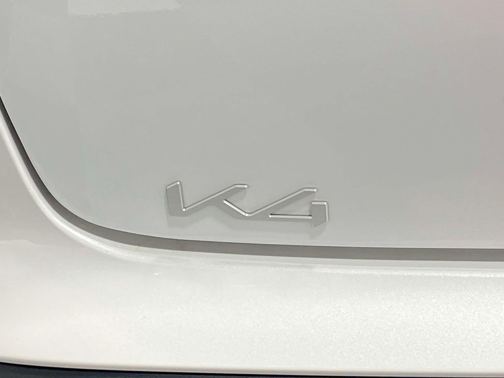2026 Kia K4 LXS - Snow White Pearl exterior view 8