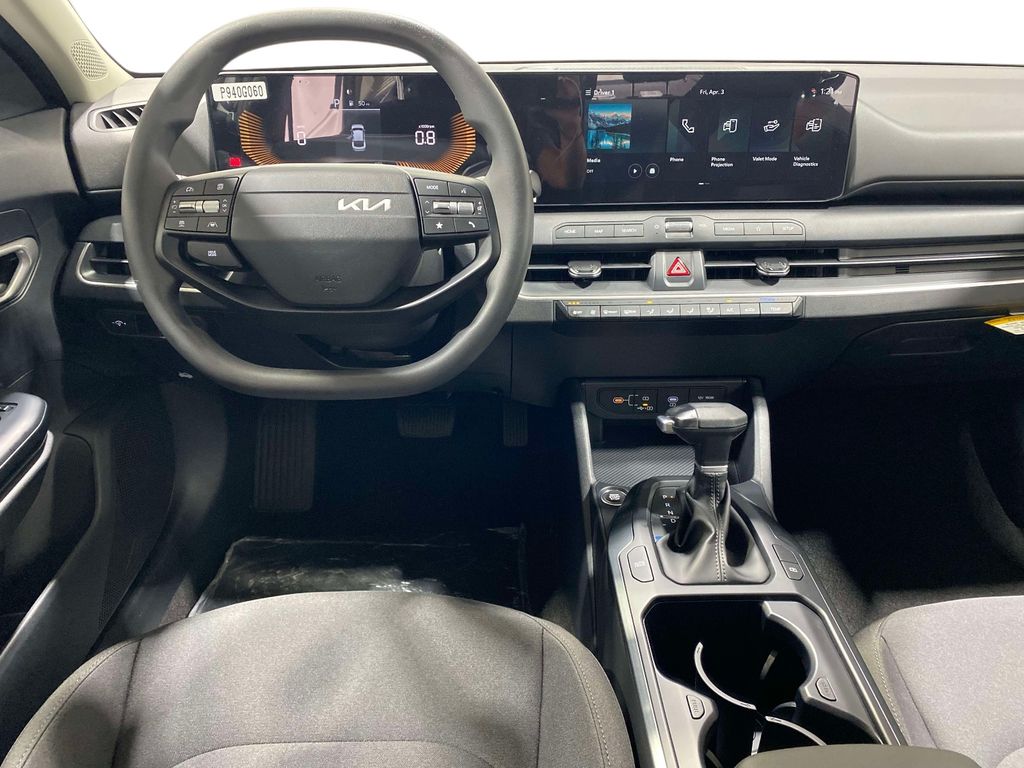 2026 Kia K4 LXS - Snow White Pearl exterior view 10