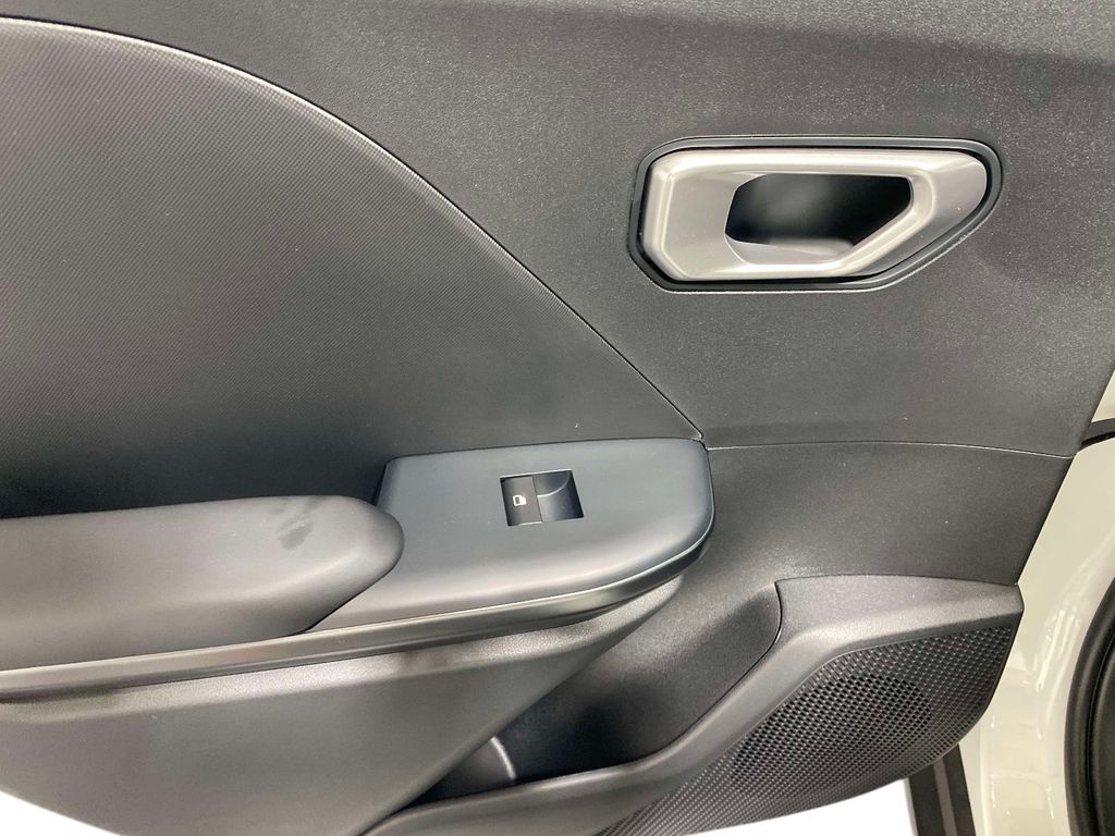 2026 Kia K4 LXS - Snow White Pearl exterior view 13