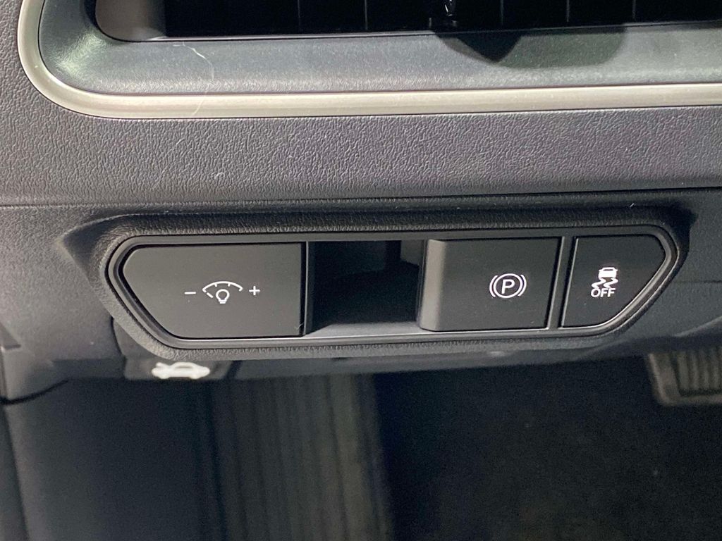 2026 Kia K4 LXS - Snow White Pearl exterior view 19