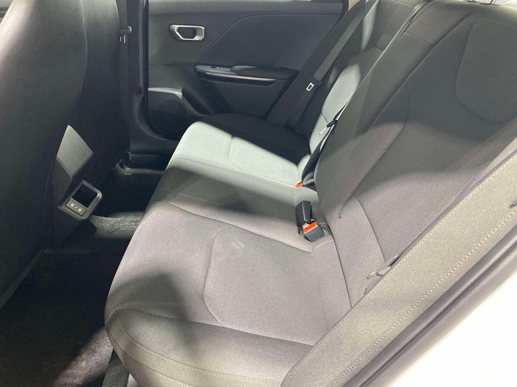 2026 Kia K4 LXS - Snow White Pearl exterior view 11