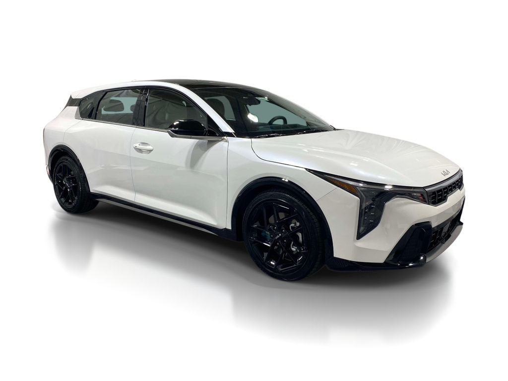2026 Kia K4 GT-Line Turbo - Snow White Pearl exterior view 5