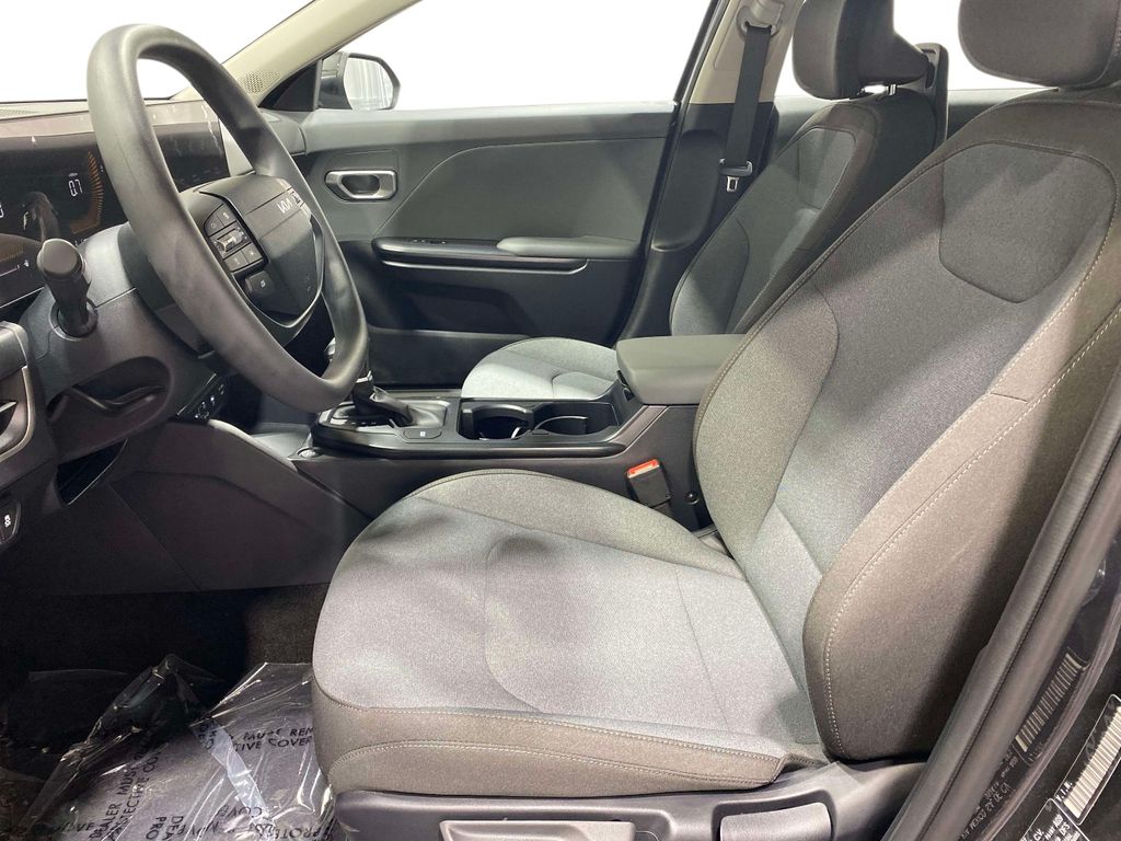 2026 Kia K4 LXS - Interstellar Gray exterior view 14