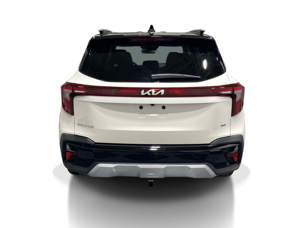 2026 Kia Seltos S - Clear White/Black Roof exterior view 3