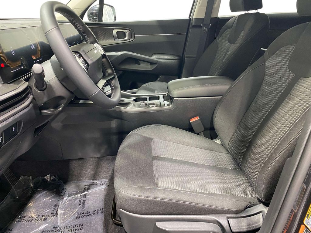 2026 Kia Sorento LX - PANTHERA METAL exterior view 16