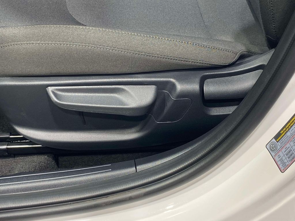 2026 Kia K4 LX - Snow White Pearl exterior view 16