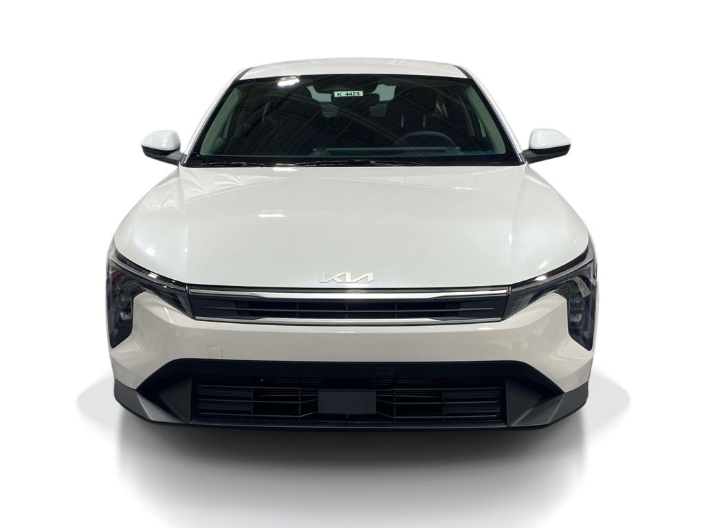 2026 Kia K4 LX - Snow White Pearl exterior view 6