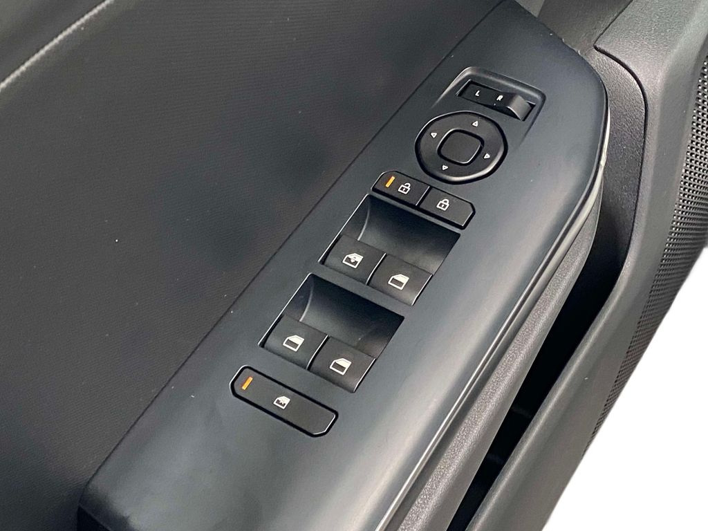 2026 Kia K4 LX - Snow White Pearl exterior view 18