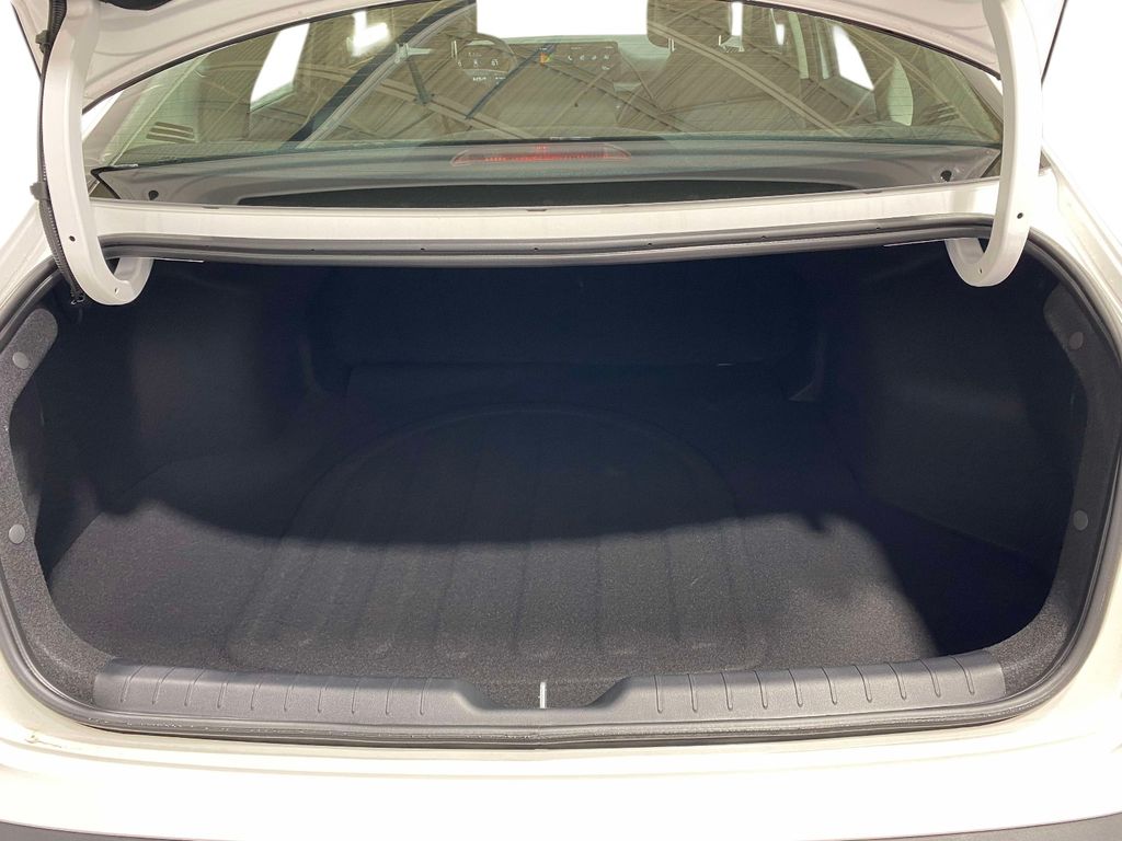 2026 Kia K4 LX - Snow White Pearl exterior view 9