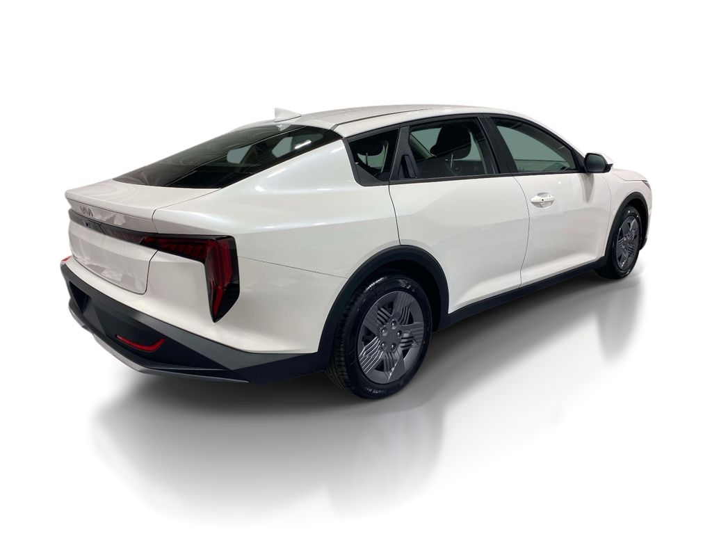 2026 Kia K4 LX - Snow White Pearl exterior view 4