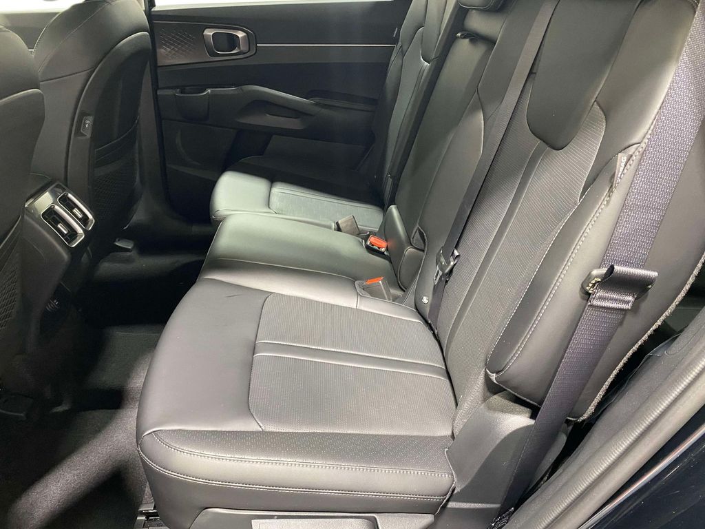 2026 Kia Sorento S - Ebony Black exterior view 11