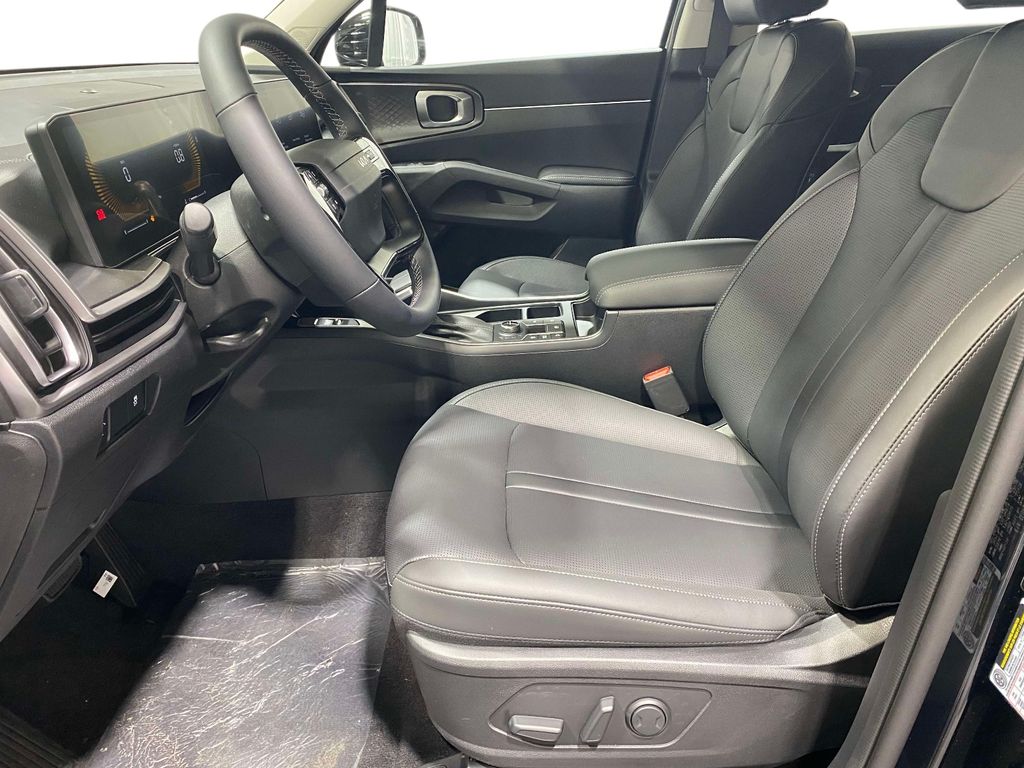 2026 Kia Sorento S - Ebony Black exterior view 16