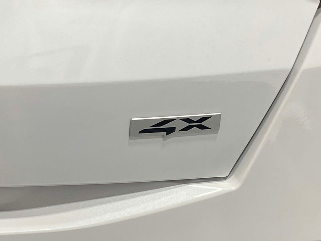 2026 Kia Sorento S - Glacial White Pearl exterior view 8