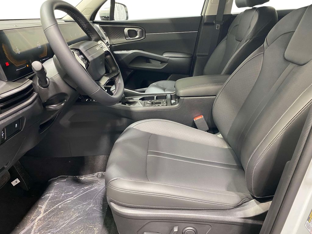2026 Kia Sorento S - IVORY SILVER exterior view 16