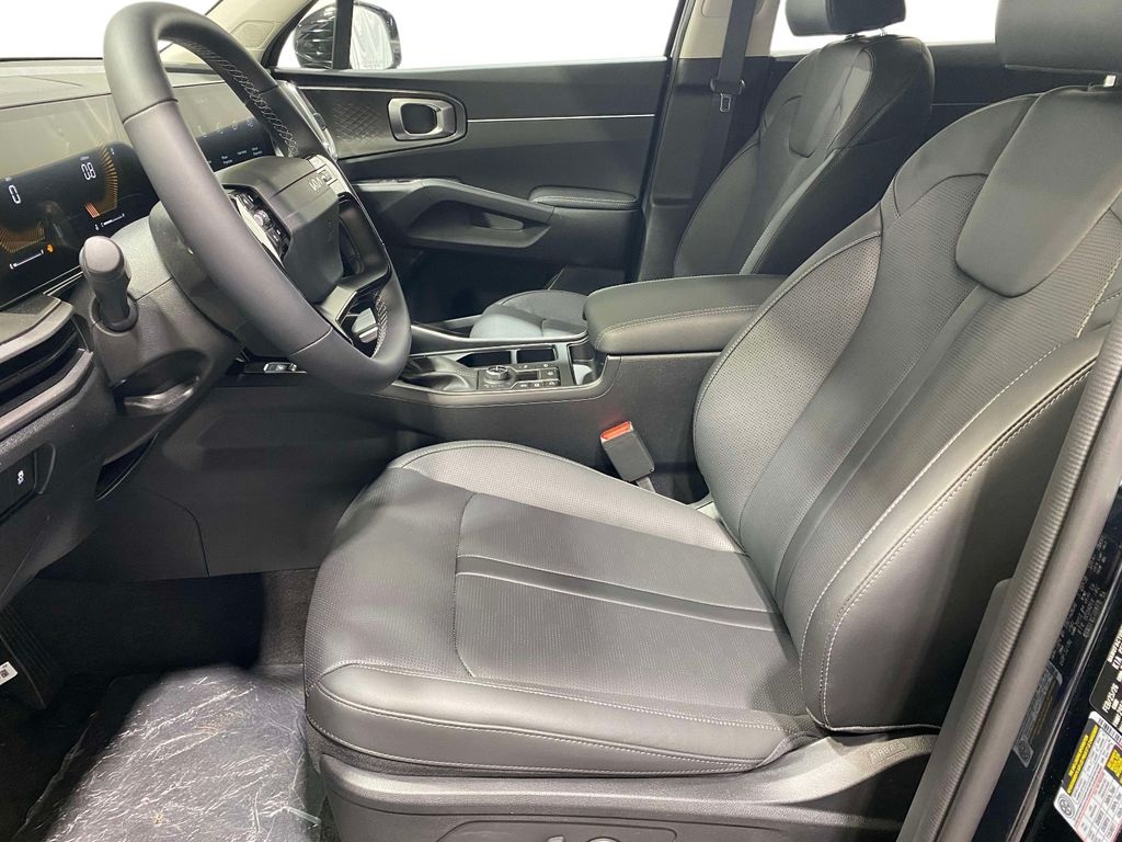 2026 Kia Sorento S - Ebony Black exterior view 16