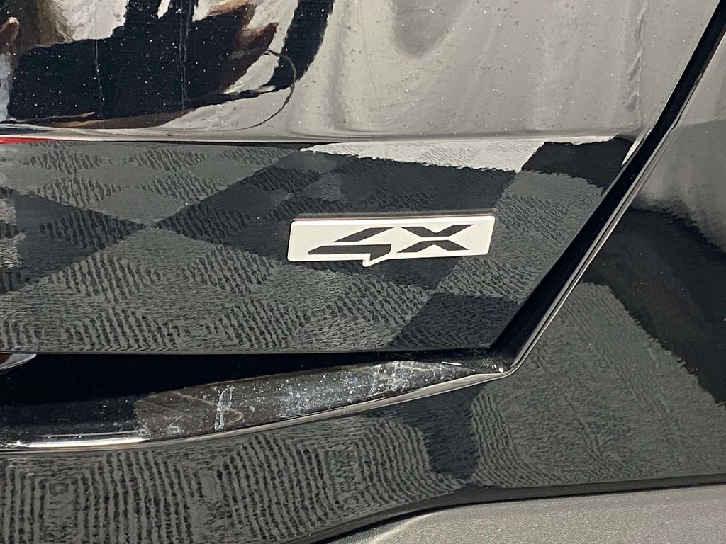 2026 Kia Sorento S - Ebony Black exterior view 8