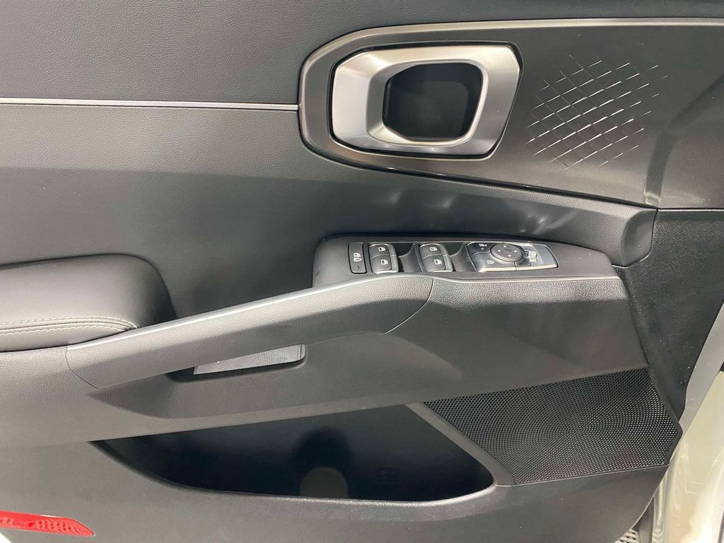 2026 Kia Sorento S - IVORY SILVER exterior view 18