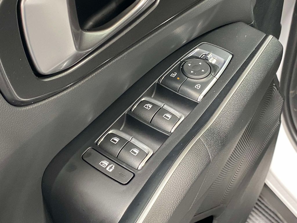2026 Kia Sorento S - Glacial White Pearl exterior view 18