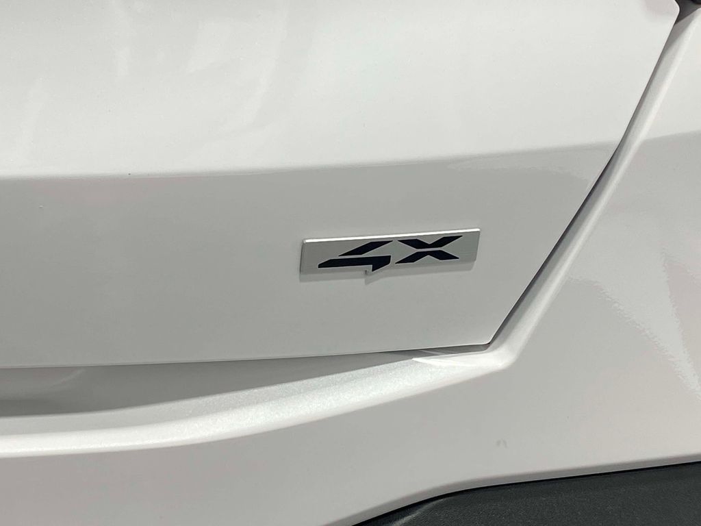2026 Kia Sorento S - Glacial White Pearl exterior view 7
