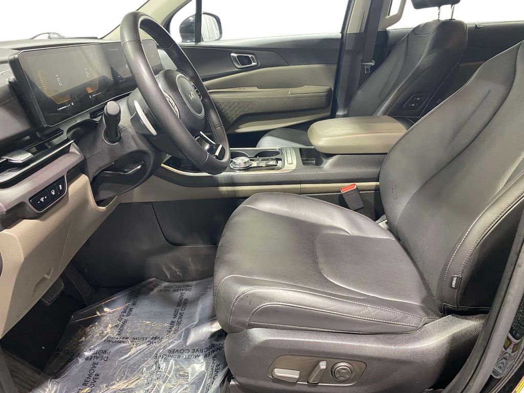2025 Kia Carnival Hybrid EX - Aurora Black Pearl exterior view 16