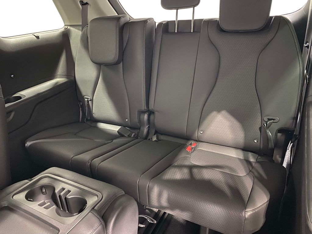 2026 Kia Carnival Hybrid SX Prestige - Ceramic Silver exterior view 14