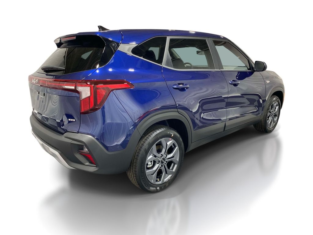2026 Kia Seltos LX - Dark Ocean Blue exterior view 4