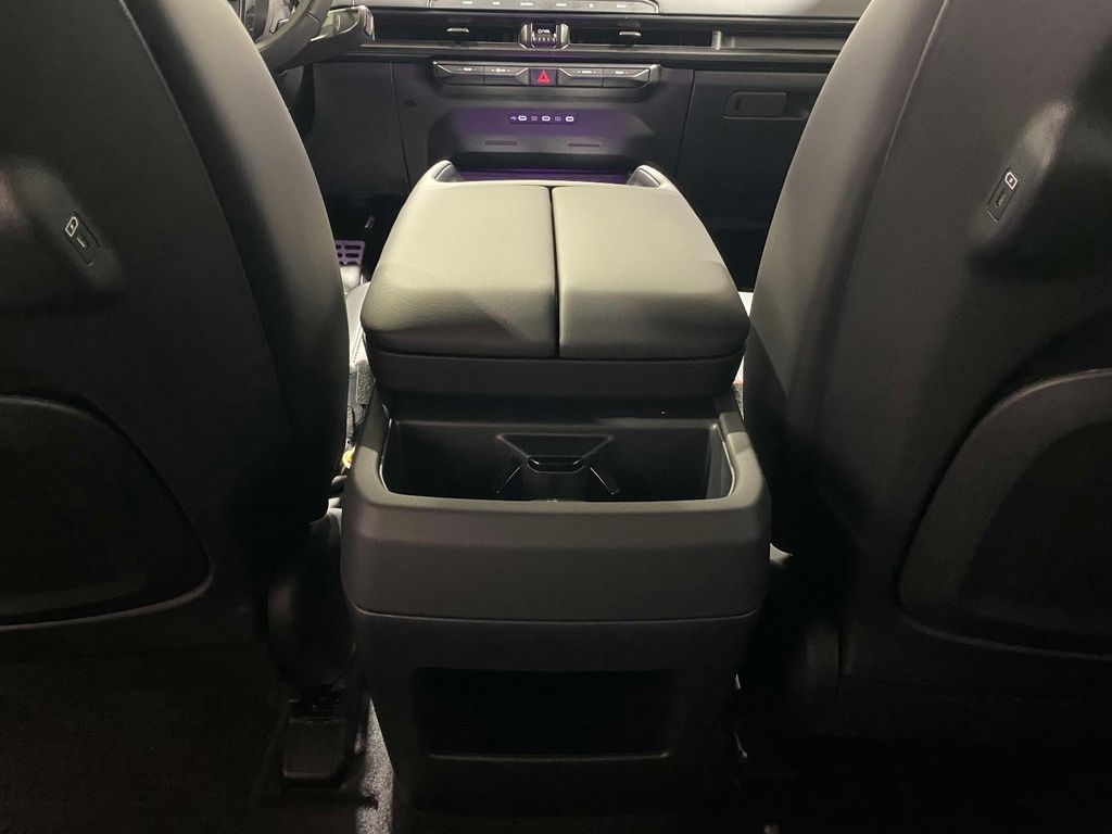 2027 Kia Telluride Hybrid X-Line SX - Ebony Black exterior view 12