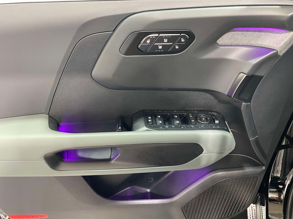 2027 Kia Telluride Hybrid X-Line SX - Ebony Black exterior view 19