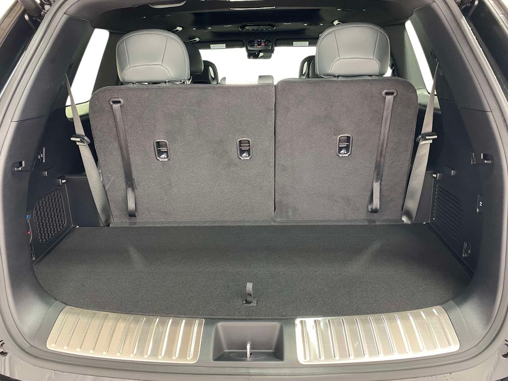 2027 Kia Telluride Hybrid X-Line SX - Ebony Black exterior view 9