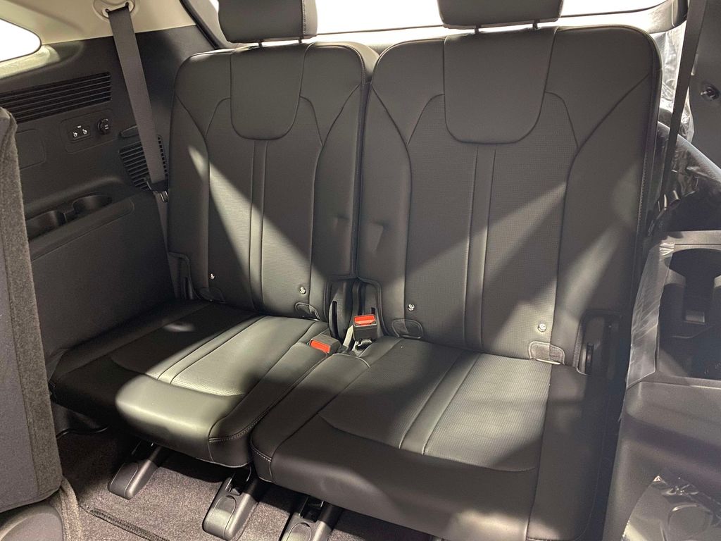2026 Kia Sorento S - Glacial White exterior view 13