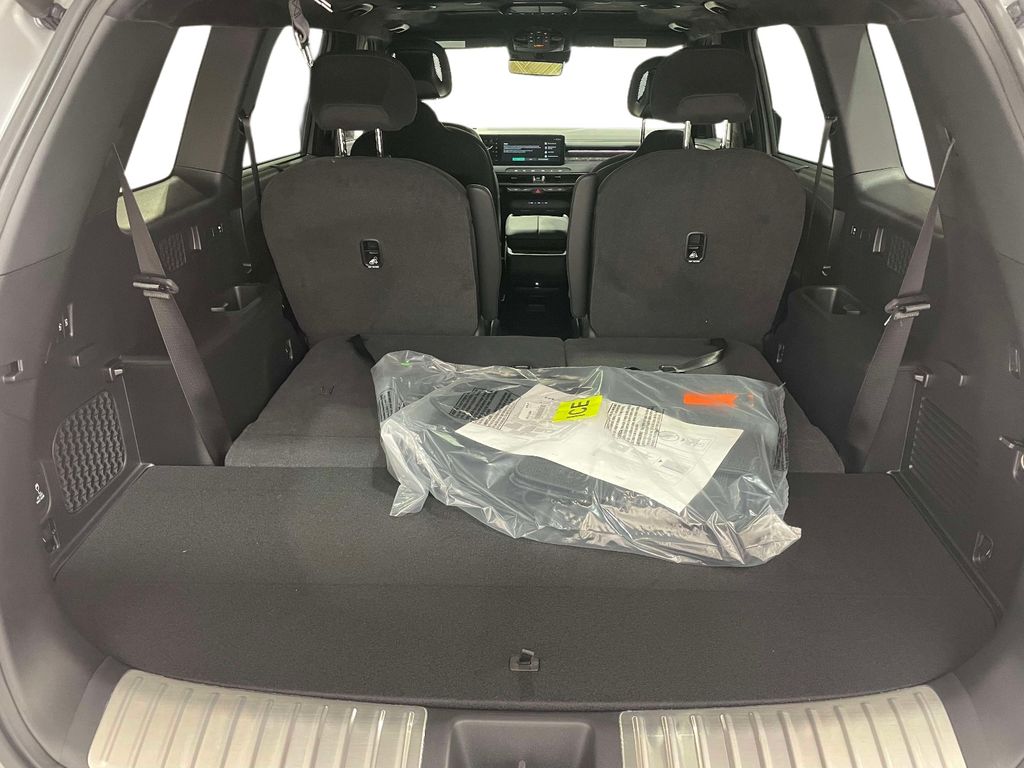 2027 Kia Telluride SX-PRESTIGE - WOLF GRY exterior view 9