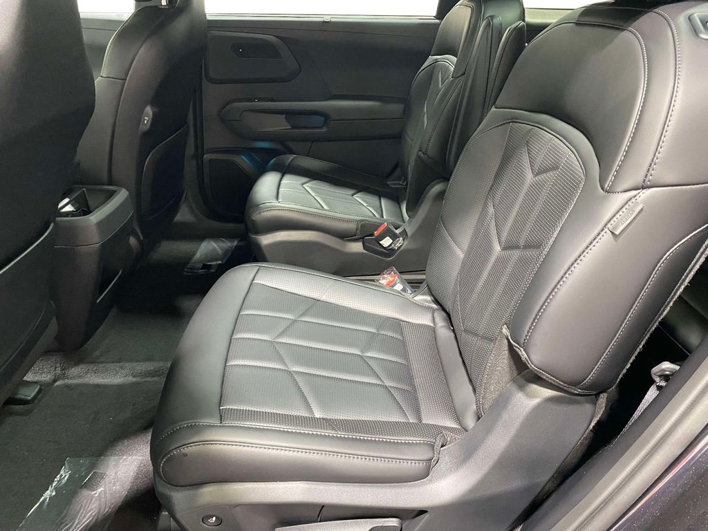 2027 Kia Telluride Hybrid X-Line SX - PANTHERA METAL exterior view 11