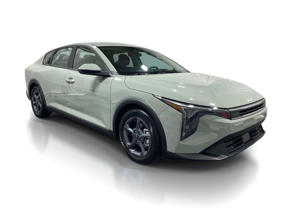 2026 Kia K4 LX - MORNING HAZE exterior view 5