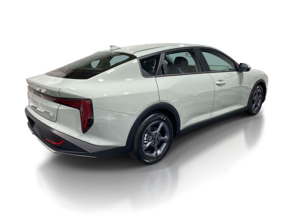 2026 Kia K4 LX - MORNING HAZE exterior view 4