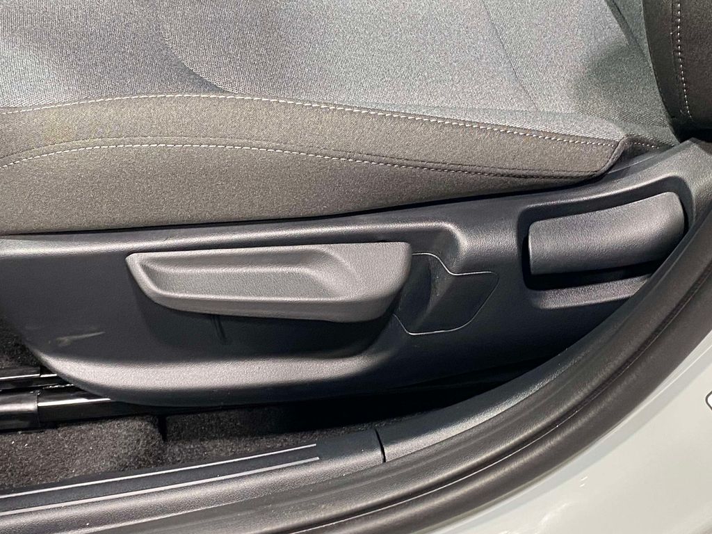 2026 Kia K4 LX - MORNING HAZE exterior view 16