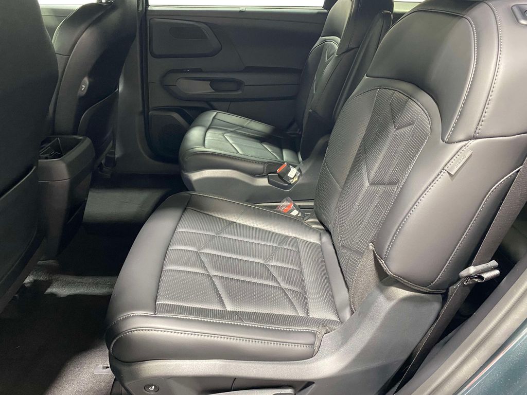 2027 Kia Telluride X-Line EX - Black Jade Green exterior view 11