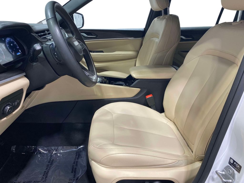2023 Jeep Grand Cherokee Limited - Bright White Clearcoat exterior view 16
