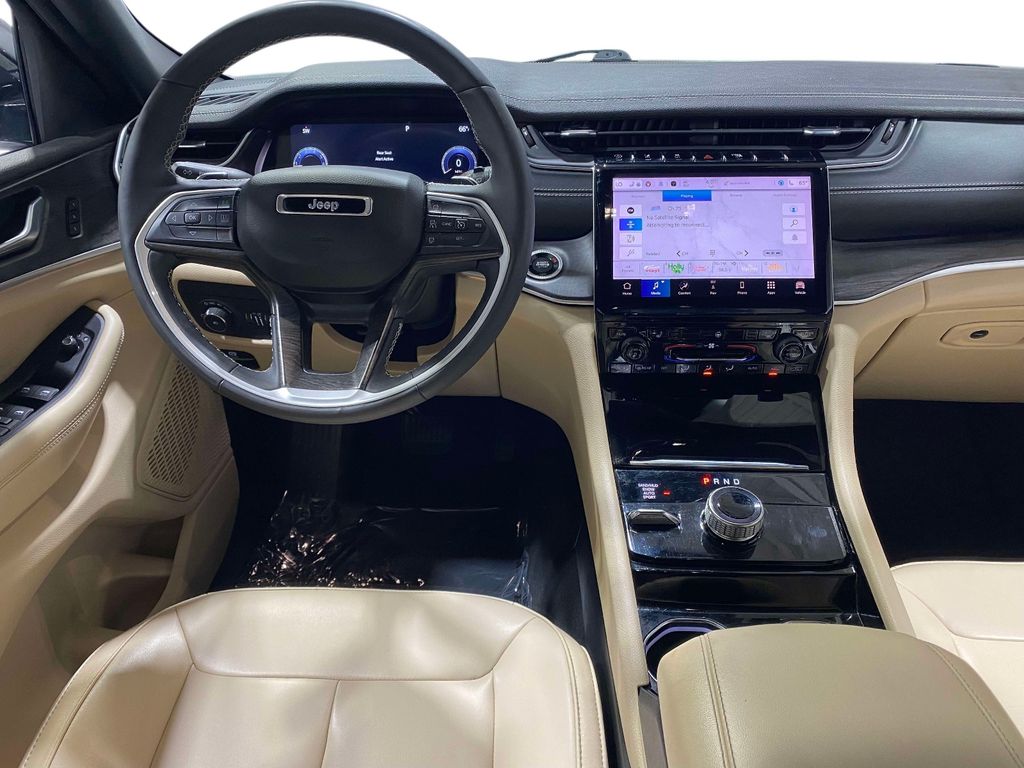 2023 Jeep Grand Cherokee Limited - Bright White Clearcoat exterior view 11