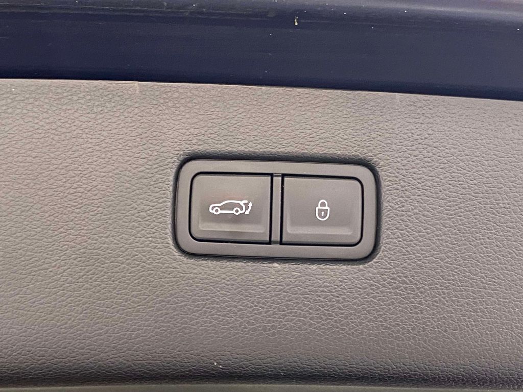 2024 Genesis GV80 2.5T (A8) - Capri Blue exterior view 10
