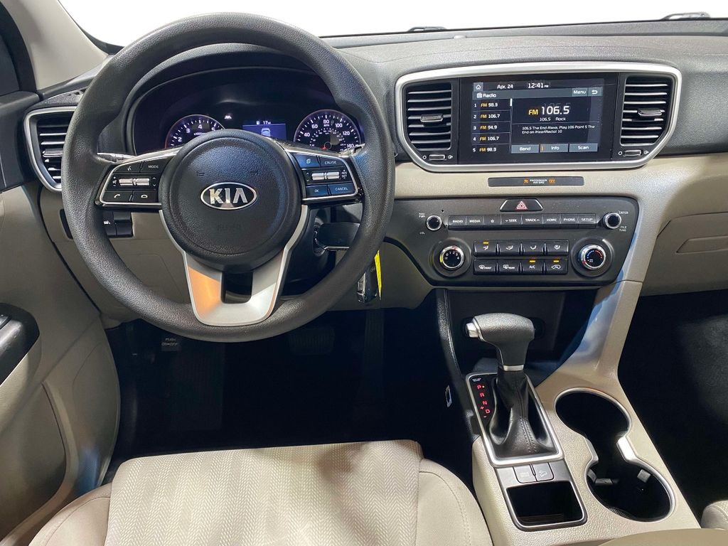 2021 Kia Sportage LX - Clear White exterior view 11