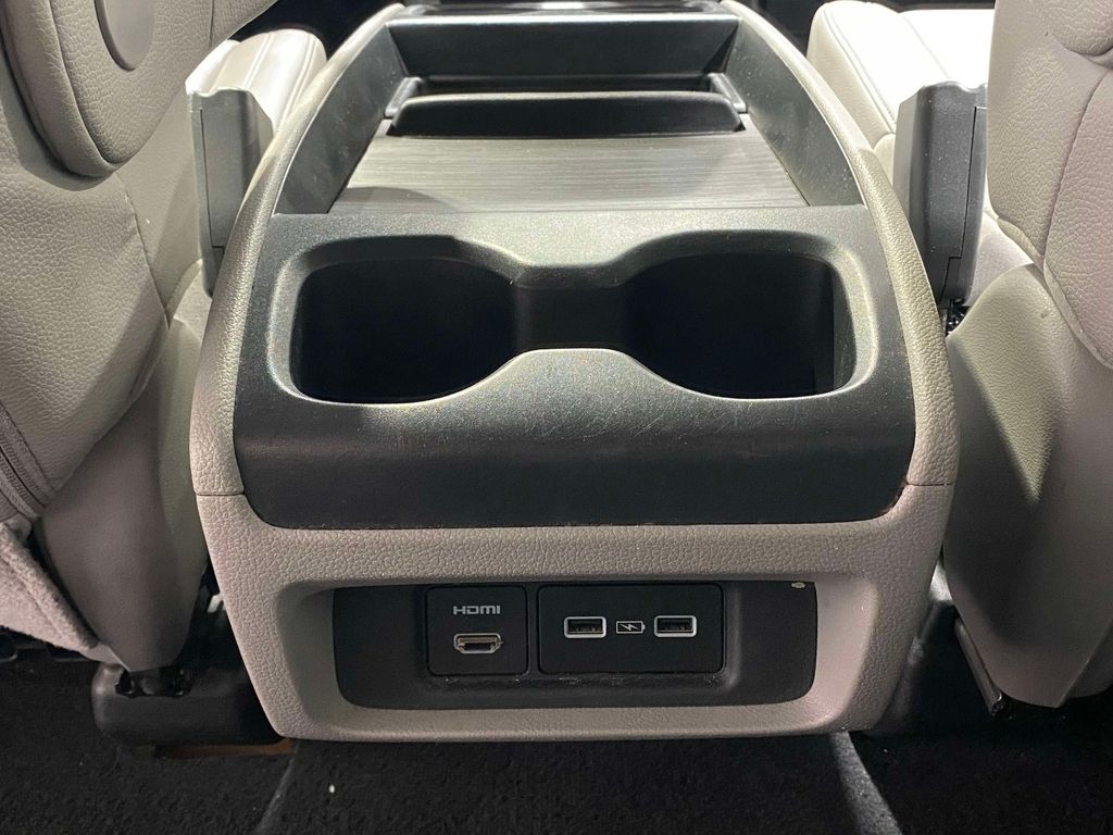 2023 Honda Odyssey Touring - Obsidian Blue Pearl exterior view 13