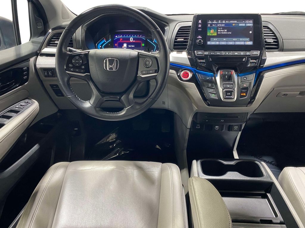 2023 Honda Odyssey Touring - Obsidian Blue Pearl exterior view 10