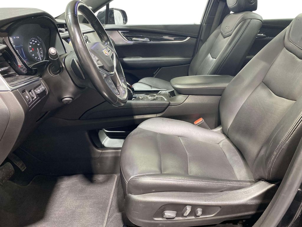 2021 Cadillac XT5 AWD Premium Luxury - Stellar Black Metallic exterior view 17