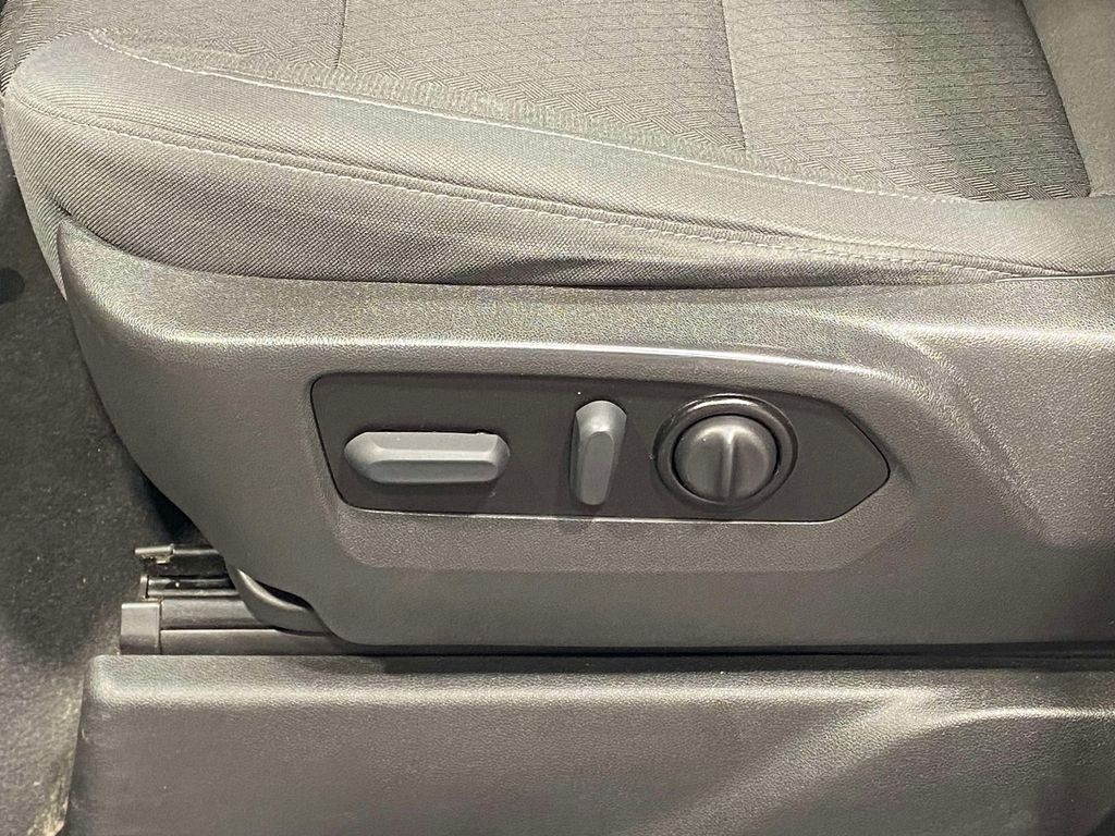 2022 Chevrolet Silverado 1500.0 - Satin Steel Metallic exterior view 16