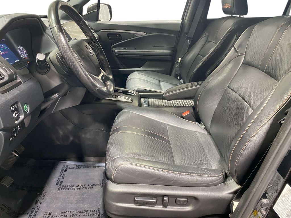 2023 Honda Passport TrailSport - Crystal Black Pearl exterior view 17