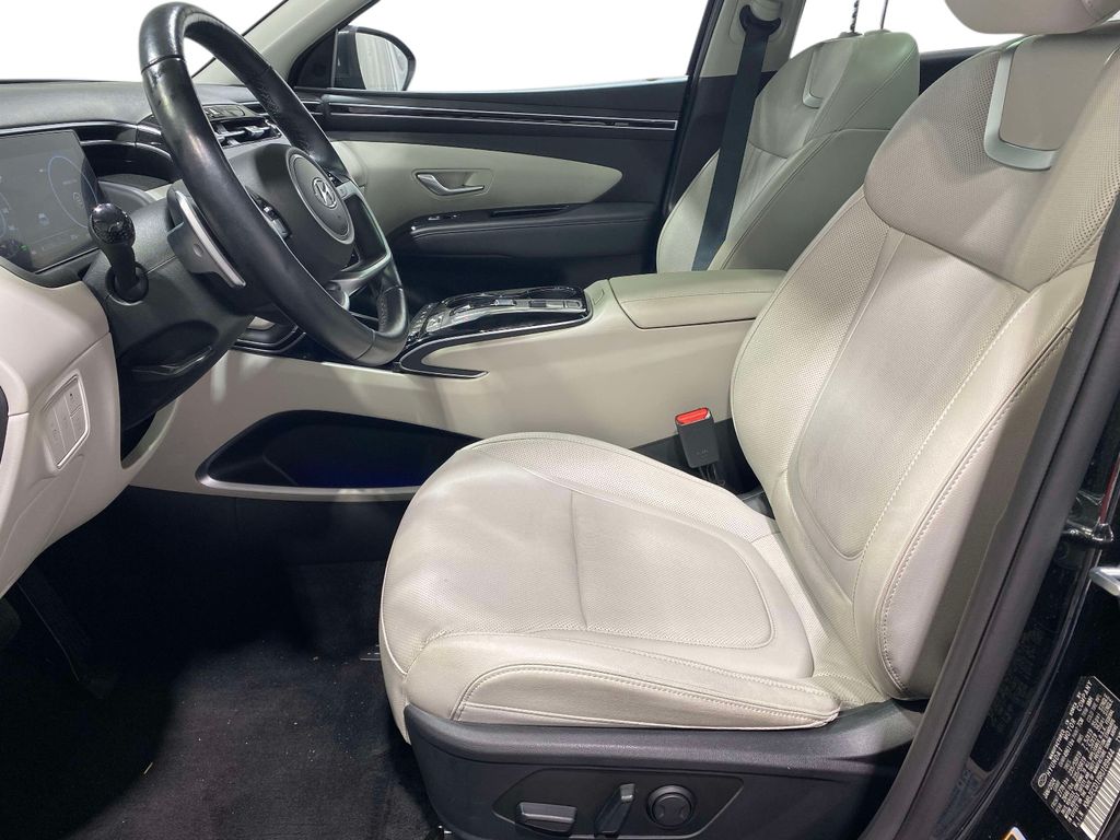 2024 Hyundai Tucson Hybrid Limited - Black Pearl exterior view 16