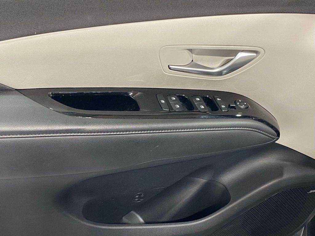 2024 Hyundai Tucson Hybrid Limited - Black Pearl exterior view 18